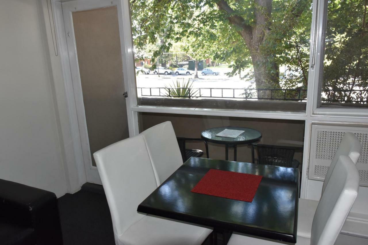 Apartments On Flemington Melbourne Exterior photo